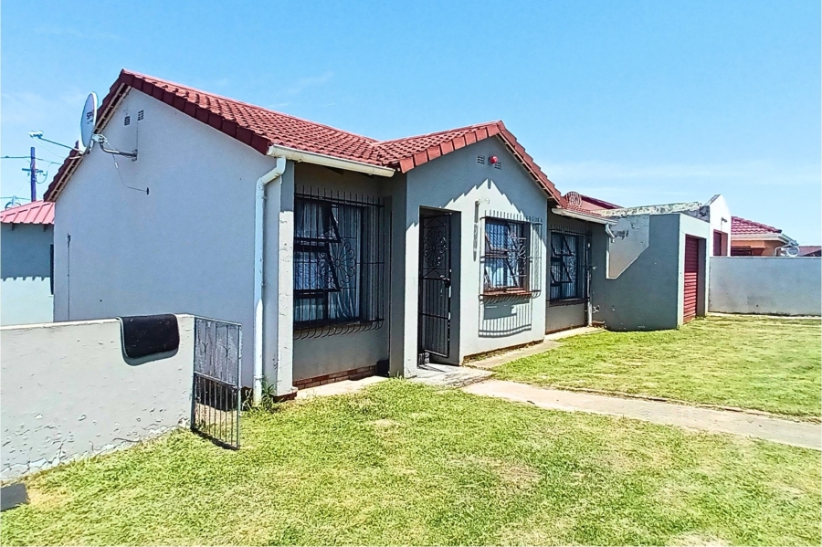 5 Bedroom Property for Sale in Morningside Eastern Cape